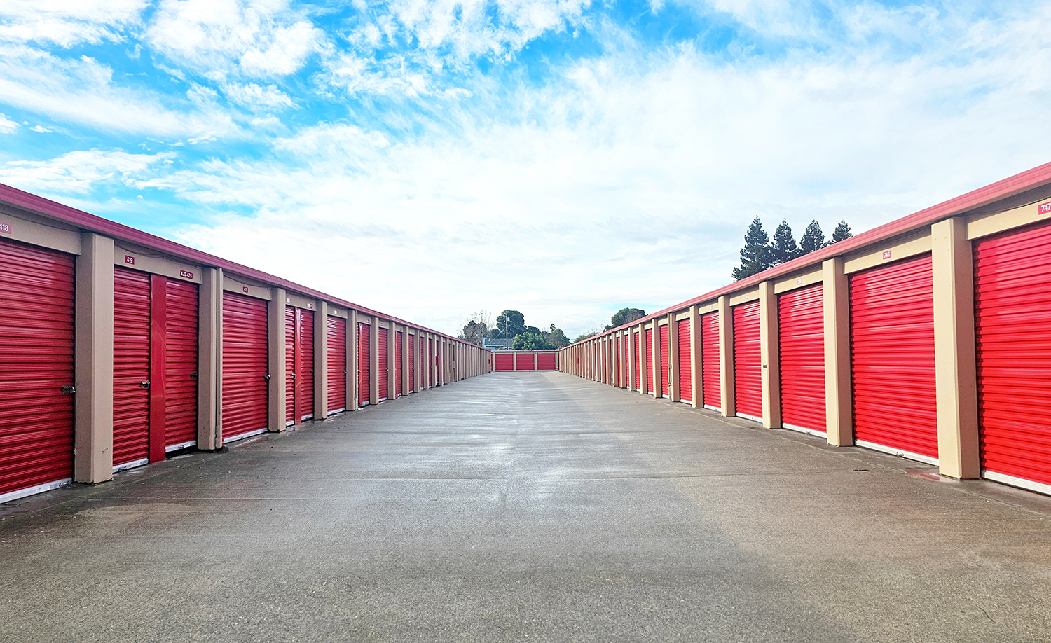 Drive-up Storage in Hayward, CA